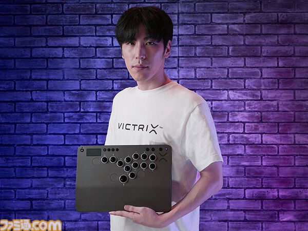 Victrixのレバーレスアケコン“Pro KO”が12月20日に発売、本日（12/10）より予約開始。ボタンレイアウトはプロゲーマーのももちが監修  | ゲーム・エンタメ最新情報のファミ通.com