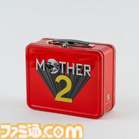 『MOTHER2』サターンバレーのペーパークラフトやどせいさんフィギュアなど、新作グッズが勢ぞろい。“MOTHERのBAZAAAAR!!”2025年1月開催