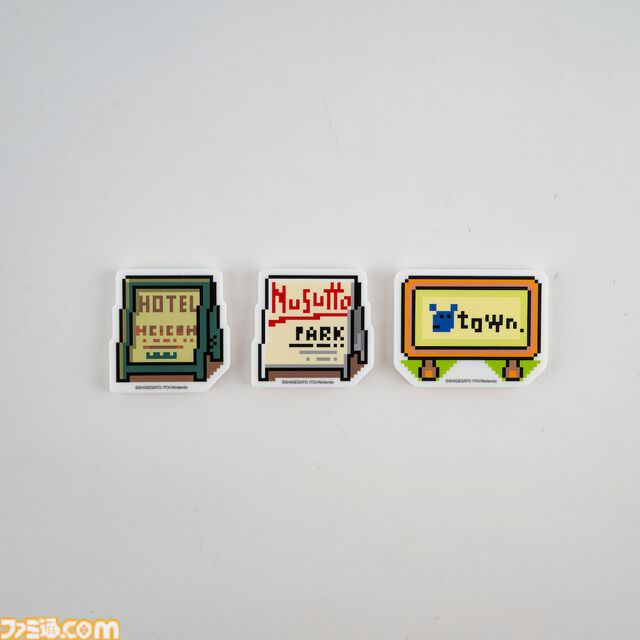 『MOTHER2』サターンバレーのペーパークラフトやどせいさんフィギュアなど、新作グッズが勢ぞろい。“MOTHERのBAZAAAAR!!”2025年1月開催