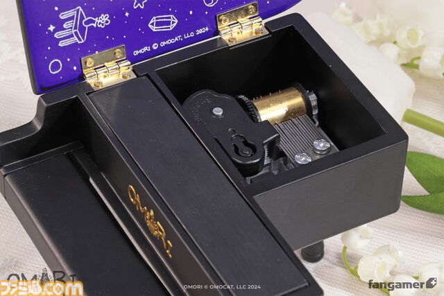 『OMORI』Switch豪華版が販売開始。ピアノ型オルゴールなどハルバル町の思い出が詰まった特典満載。風車工作キットはオーブリー特製の説明書付き