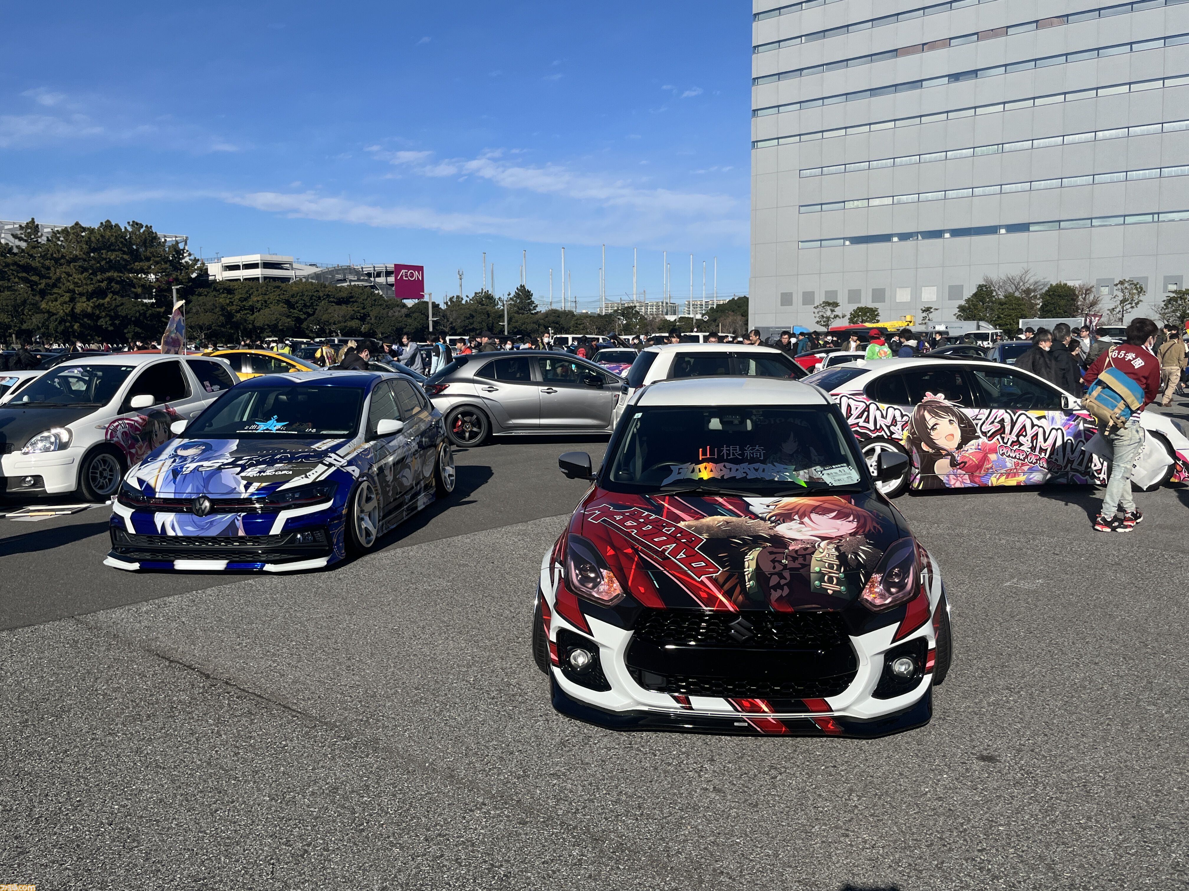 『アイマスエキスポ』リポート。プロデューサーたちによる創作物や痛車&痛バイクの展示、アイドルたちによるライブステージなど、『アイマス』への“アイ”が存分に集う