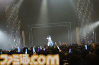 『アイマスエキスポ』リポート。プロデューサーたちによる創作物や痛車&痛バイクの展示、アイドルたちによるライブステージなど、『アイマス』への“アイ”が存分に集う