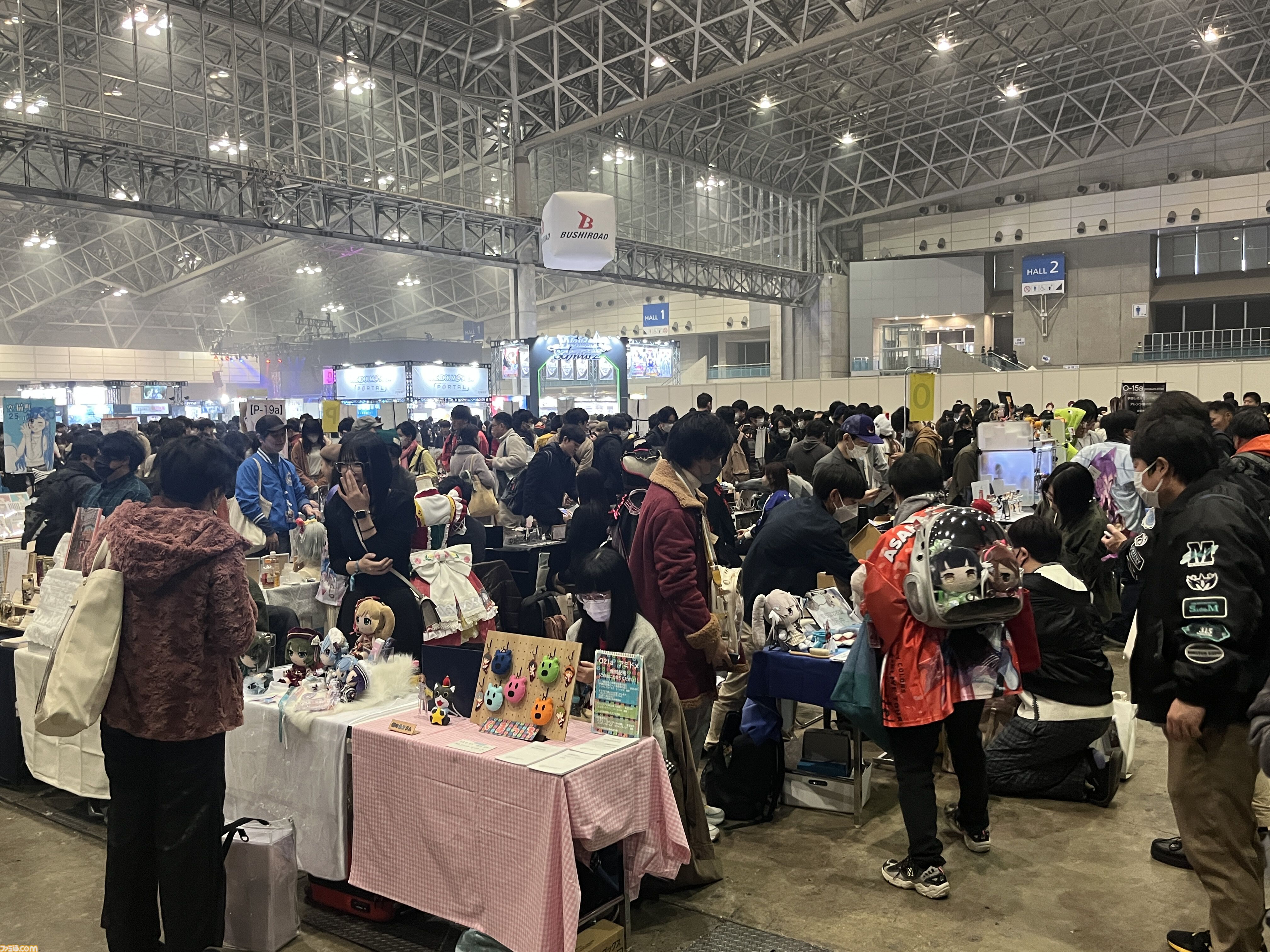 『アイマスエキスポ』リポート。プロデューサーたちによる創作物や痛車&痛バイクの展示、アイドルたちによるライブステージなど、『アイマス』への“アイ”が存分に集う