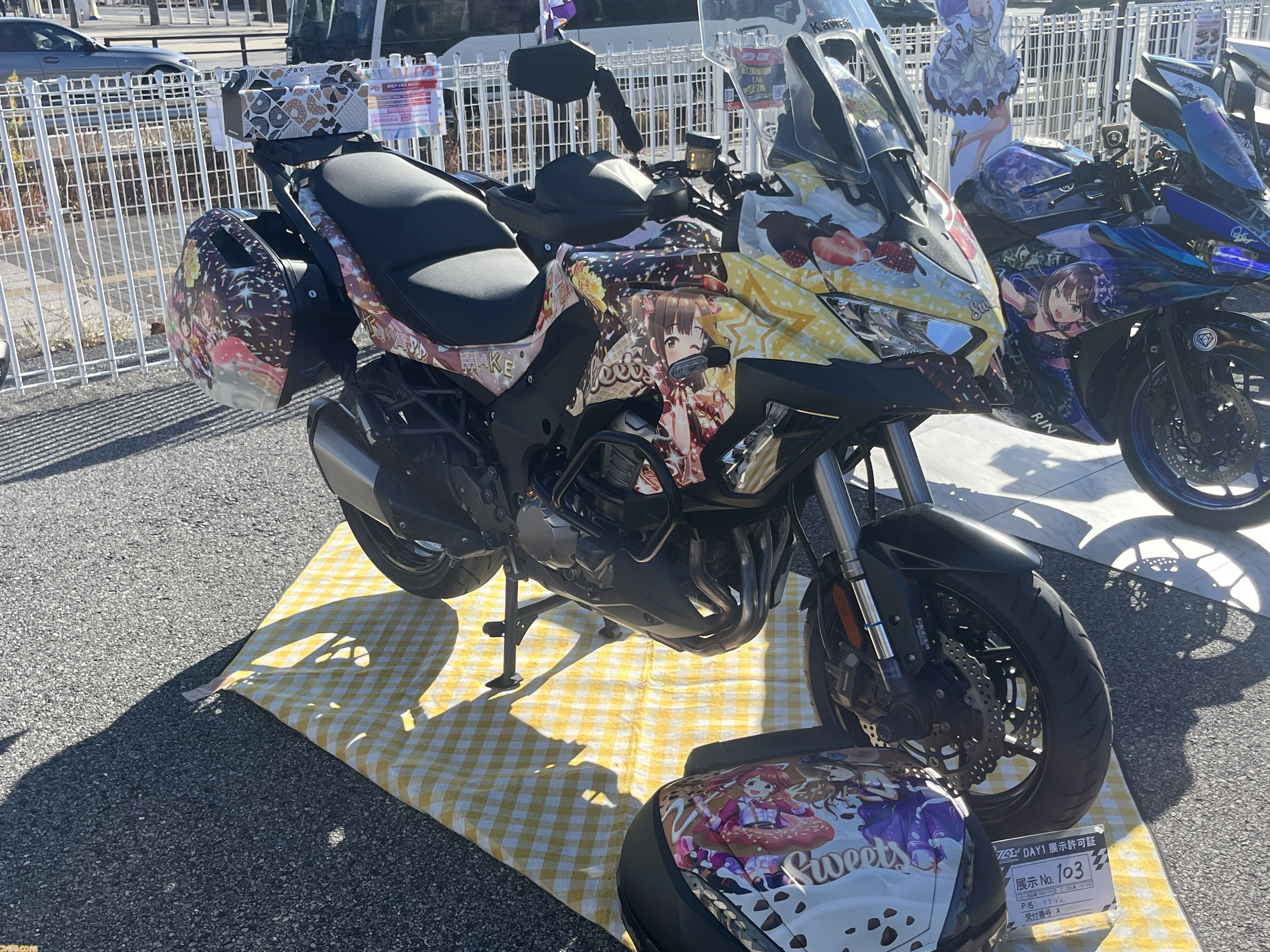 『アイマスエキスポ』リポート。プロデューサーたちによる創作物や痛車&痛バイクの展示、アイドルたちによるライブステージなど、『アイマス』への“アイ”が存分に集う