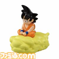 『ドラゴンボール』のトミカが登場。第1弾は“孫悟空の筋斗雲”と“ブルマのバイク”。今後も“フリーザの小型ポッド”などが続々発売