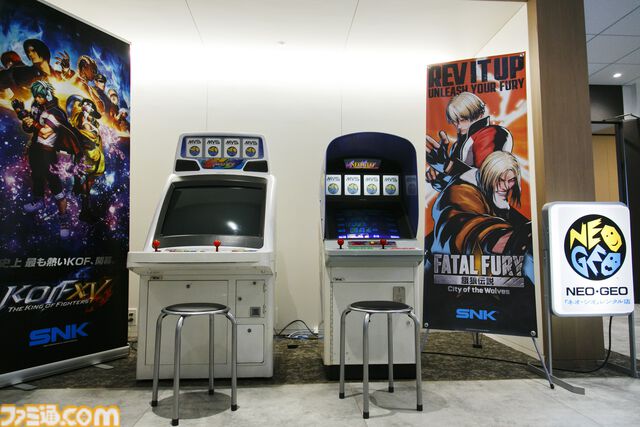 【ネオジオ新ハード？ 】『KOF '98』を遊べる体組成計は社員の魔改造によって生まれた。奇抜プロダクトに秘めた真面目な想い【SNK×タニタ社長対談】