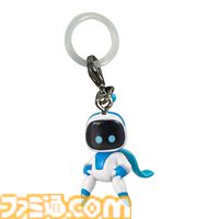 歴代PSコントローラーやPSPが手のひらサイズのアクセサリーに。全国のガシャポンで発売中