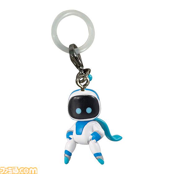 歴代PSコントローラーやPSPが手のひらサイズのアクセサリーに。全国のガシャポンで発売中