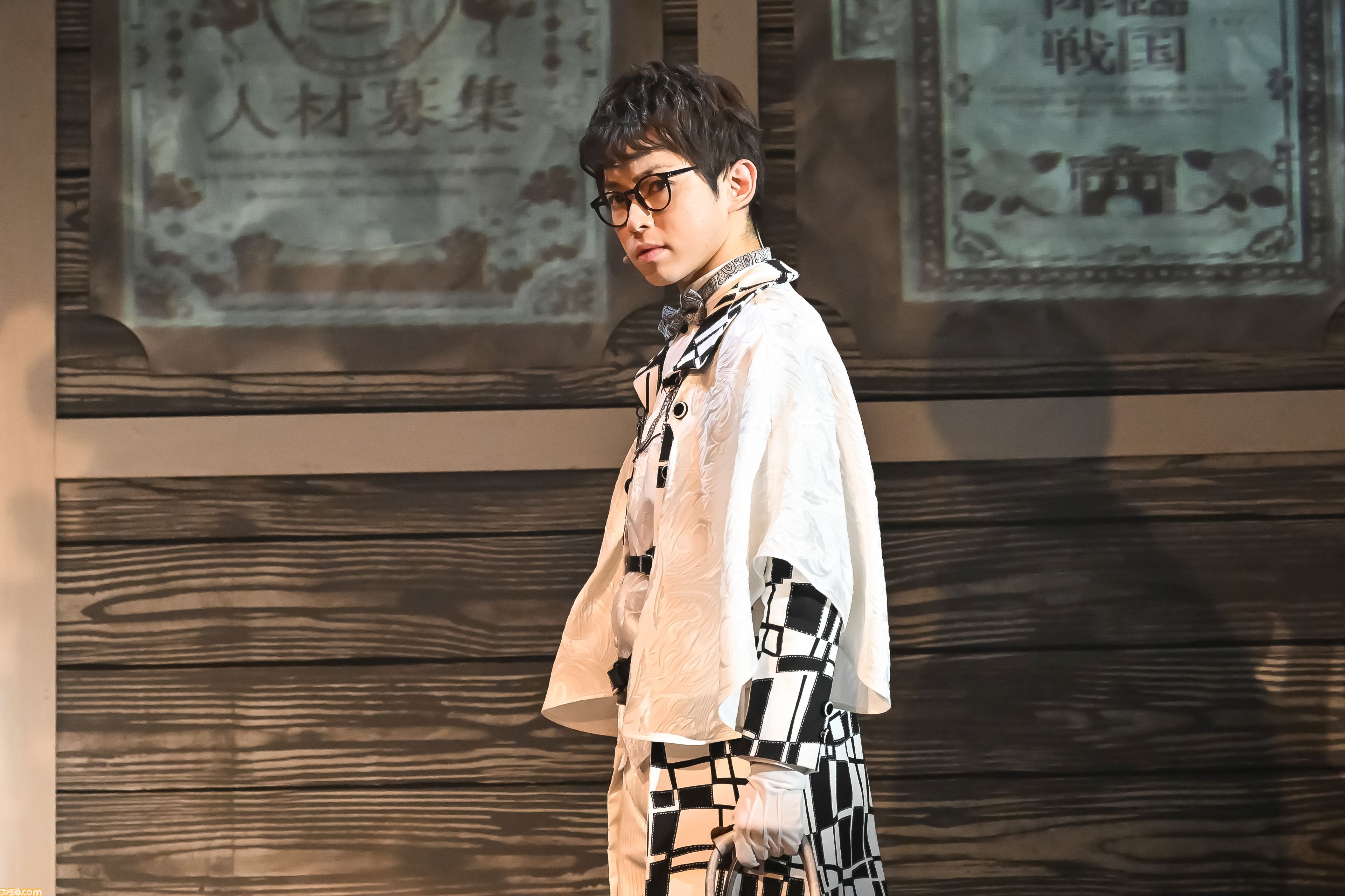 舞台『爆剣 -帝国幻想兵団-』上演スタート。大正時代に召喚された剣士たちにはある秘密が――ヨコオ流エンタメフルコースは最後のデザート（余韻）すらホロ苦い