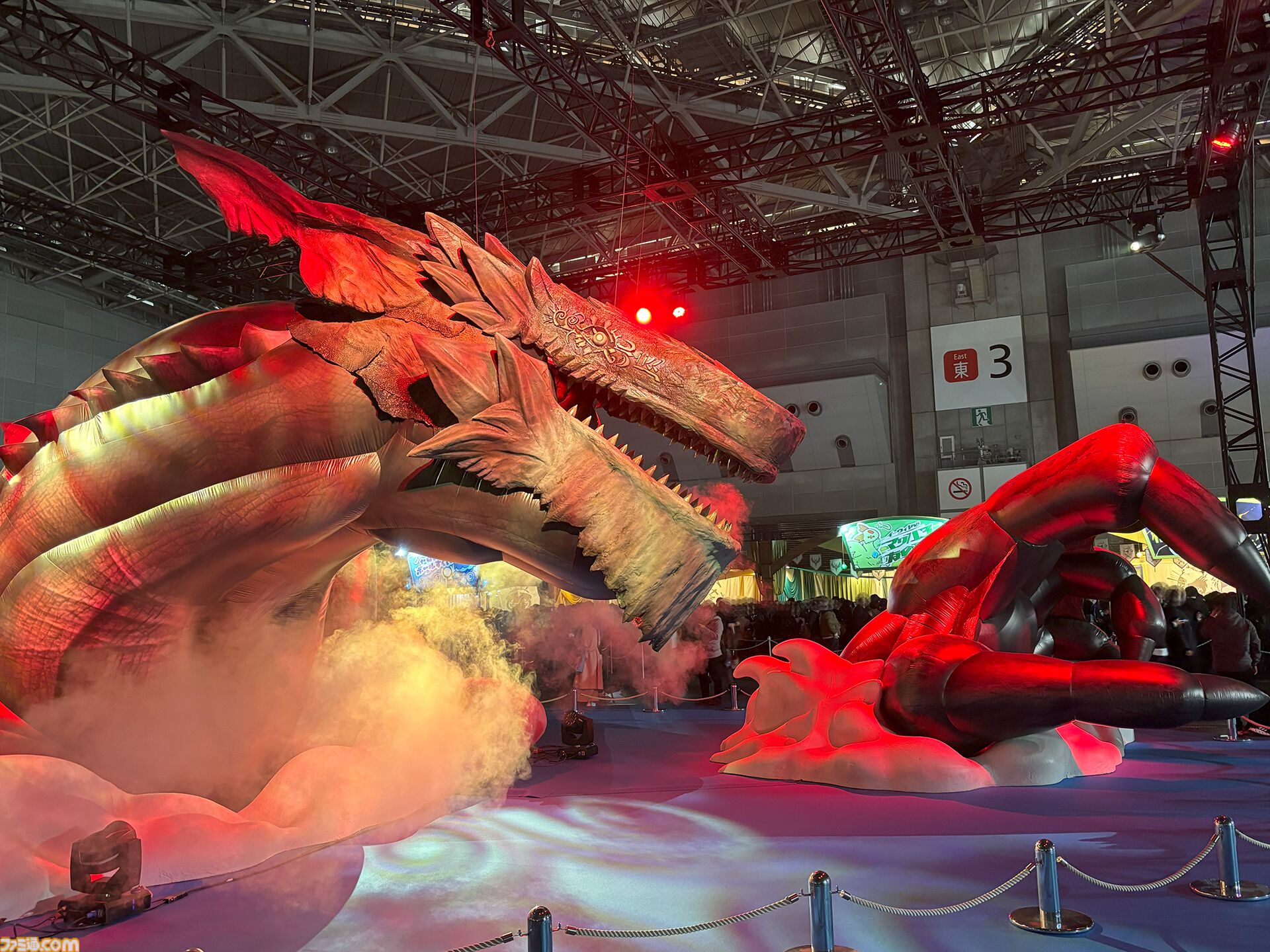 “グラブルフェス2024”原風景たる主人公の部屋も再現！ 今年も見事な景色を生み出したフェス会場をリポート