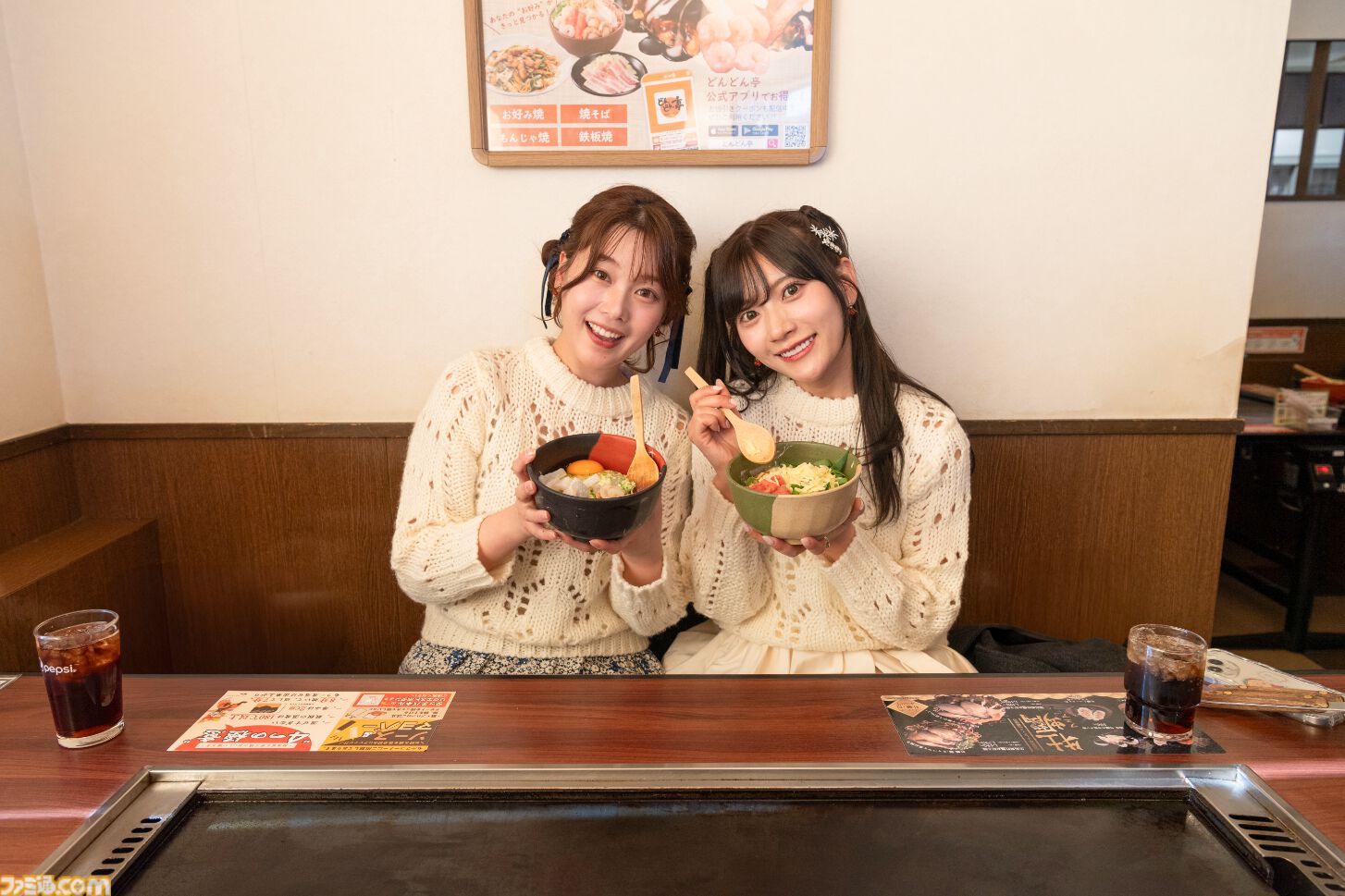 小坂井祐莉絵さん＆山田麻莉奈さんとデートしている気分になれる記事。「福岡イイ」と感じられた『制服カノジョ』聖地巡礼バスツアーリポートを写真盛りだくさんでお届け