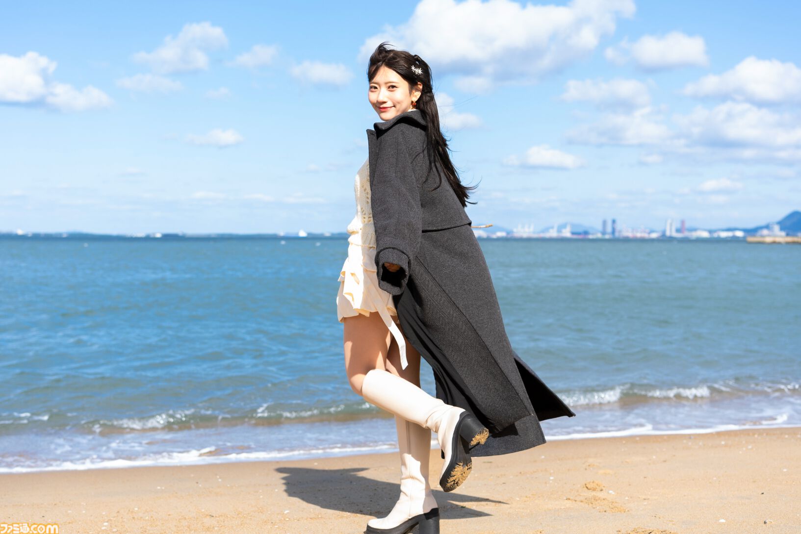 小坂井祐莉絵さん＆山田麻莉奈さんとデートしている気分になれる記事。「福岡イイ」と感じられた『制服カノジョ』聖地巡礼バスツアーリポートを写真盛りだくさんでお届け