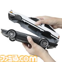『頭文字D』藤原拓海のハチロクがウェットティッシュケースに。タイヤも稼働するなど、細部までこだわった存在感抜群の一品