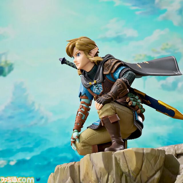 『ゼルダの伝説 ティアキン』リンクのプライズフィギュアが本日（12/26）より順次展開。衣装やマスターソード、ラウルの右腕など忠実に再現