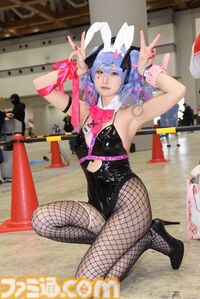 コミケ105はコスプレも熱い！ 『ドラクエ3 リメイク』勇者＆賢者、花嫁姿の『ニーア』2B、『着せ恋』喜多川バニー、『葬送のフリーレン』メトーデなど