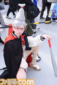 コミケ105はコスプレも熱い！ 『ドラクエ3 リメイク』勇者＆賢者、花嫁姿の『ニーア』2B、『着せ恋』喜多川バニー、『葬送のフリーレン』メトーデなど
