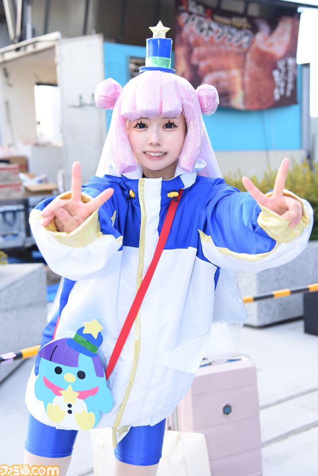 コミケ105はコスプレも熱い！ 『ドラクエ3 リメイク』勇者＆賢者、花嫁姿の『ニーア』2B、『着せ恋』喜多川バニー、『葬送のフリーレン』メトーデなど