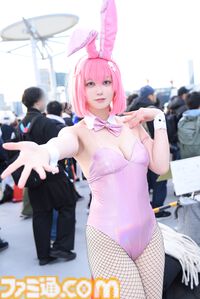 コミケ105はコスプレも熱い！ 『ドラクエ3 リメイク』勇者＆賢者、花嫁姿の『ニーア』2B、『着せ恋』喜多川バニー、『葬送のフリーレン』メトーデなど