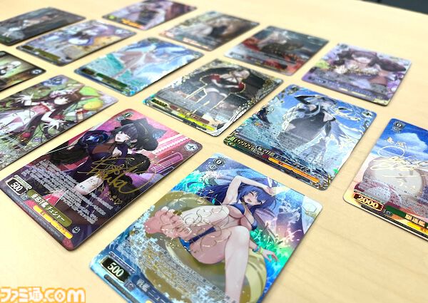 『ヴァイスシュヴァルツ』×『アズールレーン』コラボ開発インタビュー。『アズレン』では見られないアングルがすごい。28種の描き起こしイラストに見る、6歳から遊べるゲームとは思えない情熱