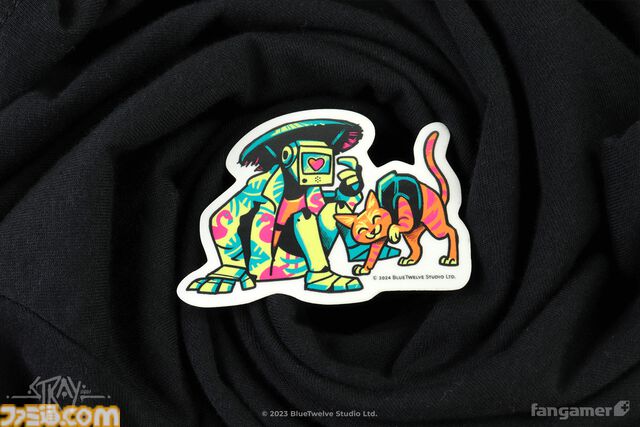 『Stray』部屋を“ネコレーション”できるステッカーセットや気ままなネコがかわいいTシャツなどが発売。“新春初売祭”も2月4日まで開催中