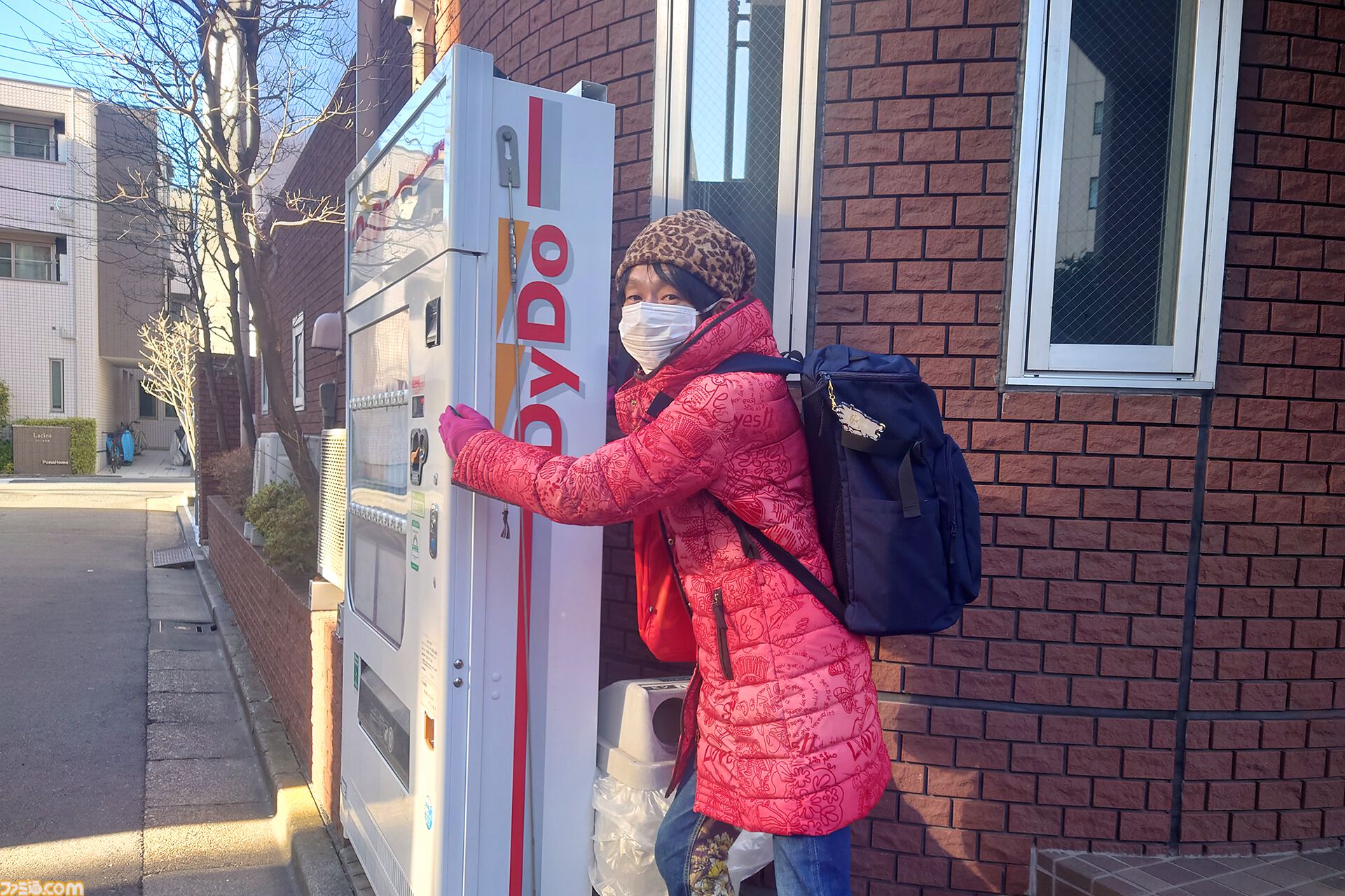 『運任せの召喚士』電車の駅ですごろくをすると楽しい。プレイ結果をさいころ代わりに東京・平井や遠くに行くし名物グルメも食べる。