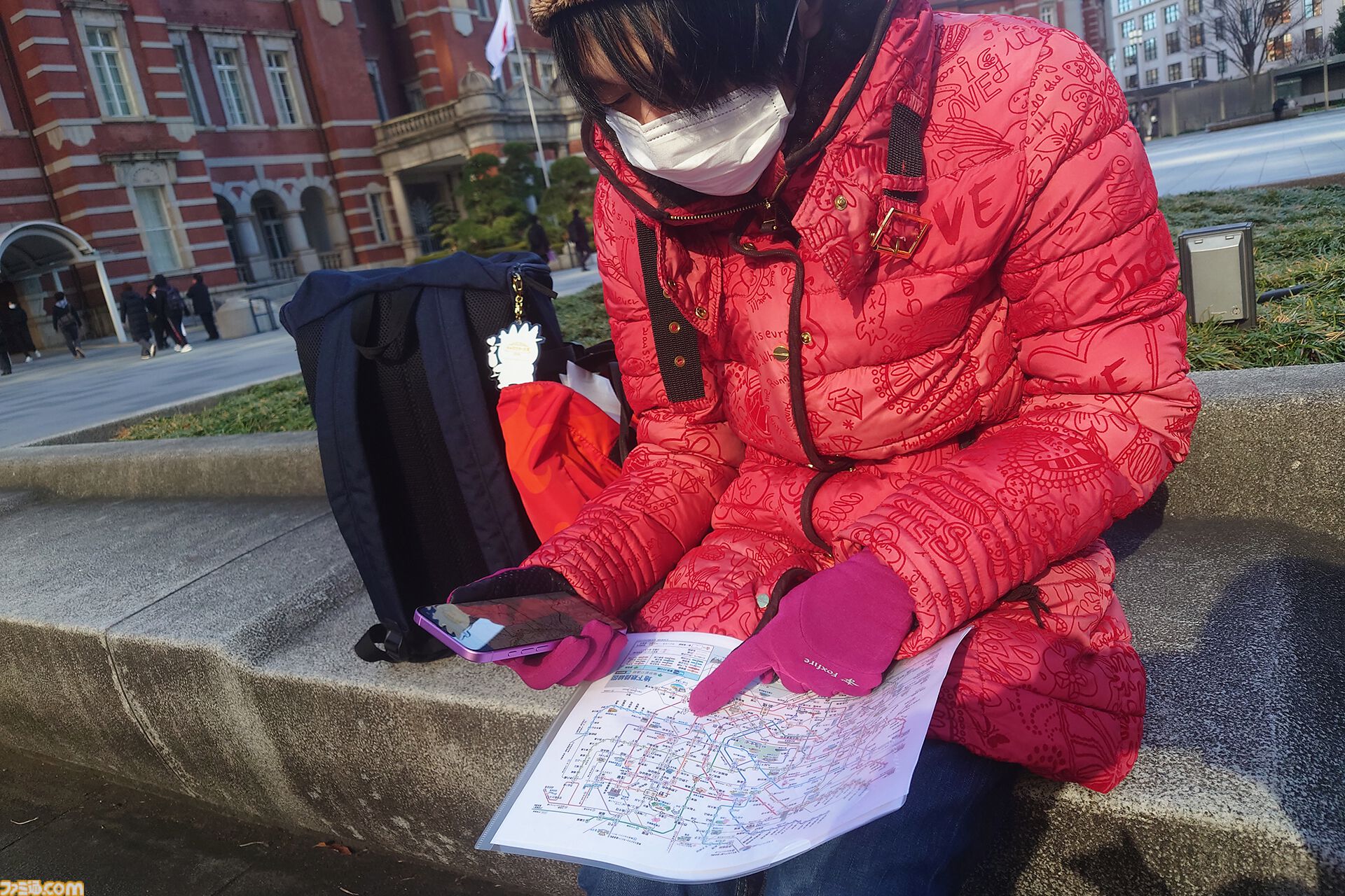 『運任せの召喚士』電車の駅ですごろくをすると楽しい。プレイ結果をさいころ代わりに東京・平井や遠くに行くし名物グルメも食べる。