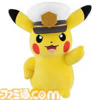 アニメ『ポケモン』一番くじが本日（1/25）発売。黒いレックウザの抱きぬいぐるみは約120cmの超ロングサイズ。テラパゴスの輝くフィギュアライトも必見