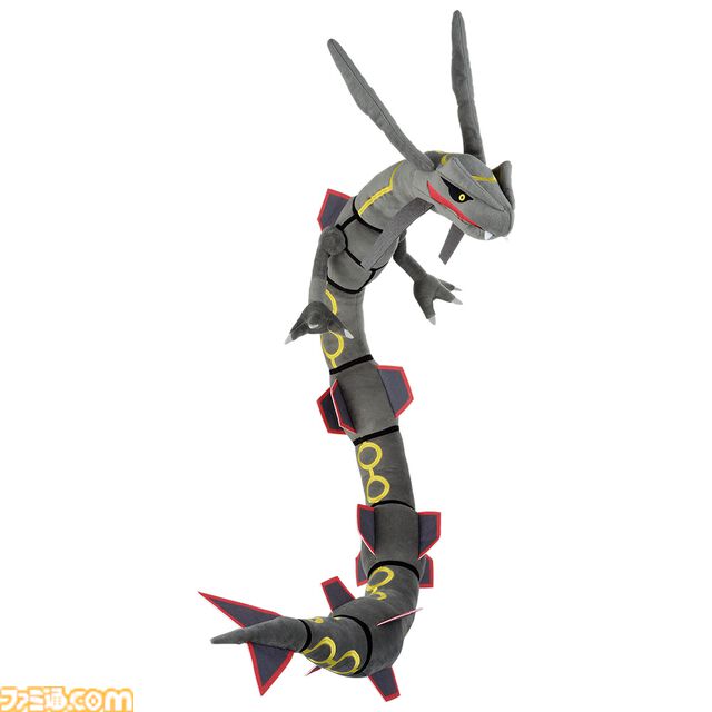 アニメ『ポケモン』一番くじが本日（1/25）発売。黒いレックウザの抱きぬいぐるみは約120cmの超ロングサイズ。テラパゴスの輝くフィギュアライトも必見