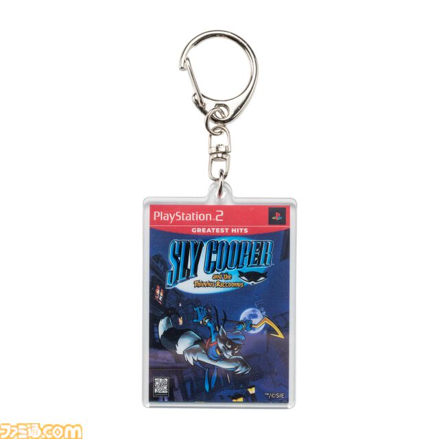 プレステ30周年グッズ『サルゲッチュ』『グランツーリスモ』など懐かしの名作がキーホルダーに。ヴィレヴァンオンラインで先行発売