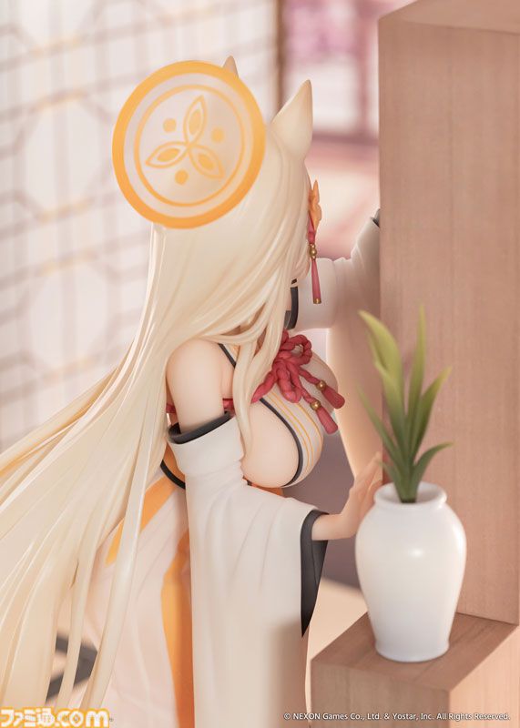 ブルアカ』カホのメモリアルロビーシーンを再現した1/7スケール