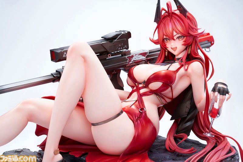 NIKKE』ナンセンスレッド衣装のレッドフードが1/4スケールフィギュアに