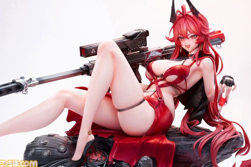 NIKKE』ナンセンスレッド衣装のレッドフードが1/4スケールフィギュアに