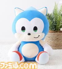 『ソニック＆フレンズ』もちっとしたぬいぐるみがかわいい。武将の姿をモチーフにした“戦国ソニック”シリーズなどゆるかわなオリジナルグッズが登場