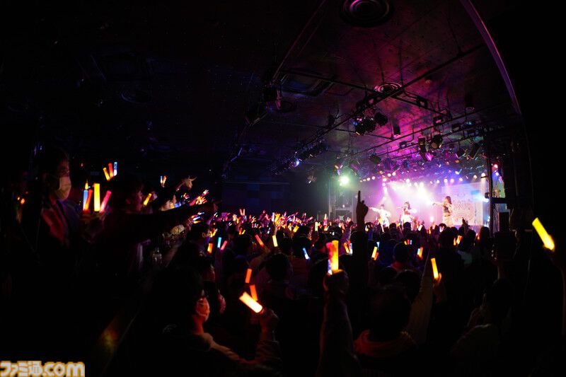 『学マス』デビューライブツアー“初陣公演”（梅田）リポート。美鈴の傲慢な1面が垣間見える新曲『ヨルニテ』初披露。春咲さんのツッコミが飛ぶMCがなんとも大阪っぽい公演に