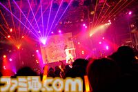 『学マス』デビューライブツアー“初陣公演”（梅田）リポート。美鈴の傲慢な1面が垣間見える新曲『ヨルニテ』初披露。春咲さんのツッコミが飛ぶMCがなんとも大阪っぽい公演に