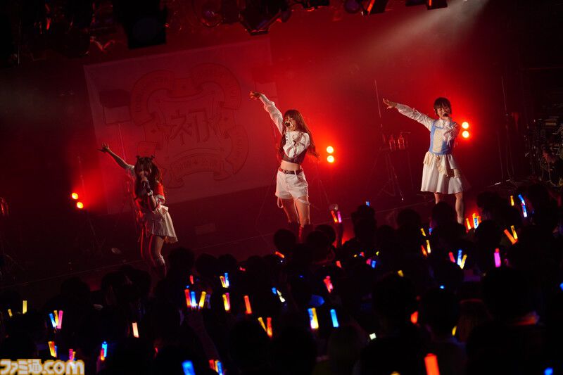 『学マス』デビューライブツアー“初陣公演”（梅田）リポート。美鈴の傲慢な1面が垣間見える新曲『ヨルニテ』初披露。春咲さんのツッコミが飛ぶMCがなんとも大阪っぽい公演に