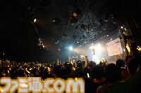 『学マス』デビューライブツアー“初陣公演”（梅田）リポート。美鈴の傲慢な1面が垣間見える新曲『ヨルニテ』初披露。春咲さんのツッコミが飛ぶMCがなんとも大阪っぽい公演に