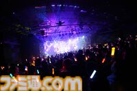 『学マス』デビューライブツアー“初陣公演”（梅田）リポート。美鈴の傲慢な1面が垣間見える新曲『ヨルニテ』初披露。春咲さんのツッコミが飛ぶMCがなんとも大阪っぽい公演に