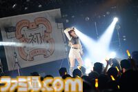 『学マス』デビューライブツアー“初陣公演”（梅田）リポート。美鈴の傲慢な1面が垣間見える新曲『ヨルニテ』初披露。春咲さんのツッコミが飛ぶMCがなんとも大阪っぽい公演に
