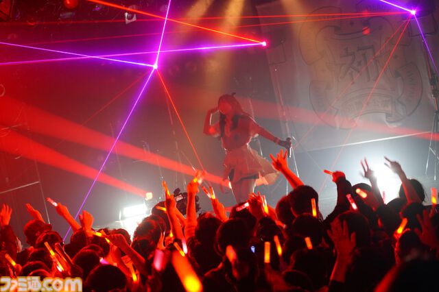 『学マス』デビューライブツアー“初陣公演”（梅田）リポート。美鈴の傲慢な1面が垣間見える新曲『ヨルニテ』初披露。春咲さんのツッコミが飛ぶMCがなんとも大阪っぽい公演に