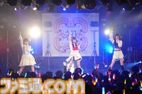 『学マス』デビューライブツアー“初陣公演”（梅田）リポート。美鈴の傲慢な1面が垣間見える新曲『ヨルニテ』初披露。春咲さんのツッコミが飛ぶMCがなんとも大阪っぽい公演に