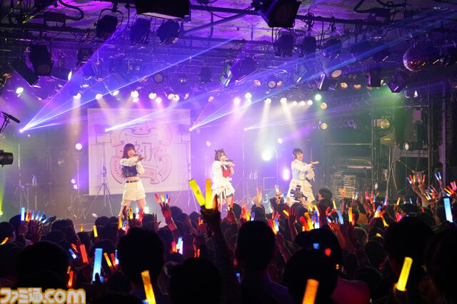 『学マス』デビューライブツアー“初陣公演”（梅田）リポート。美鈴の傲慢な1面が垣間見える新曲『ヨルニテ』初披露。春咲さんのツッコミが飛ぶMCがなんとも大阪っぽい公演に