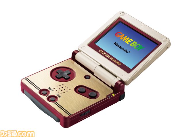 ゲームボーイアドバンスSPが発売された日。折りたたみ型のおしゃれでコンパクトなボディーは大人のユーザーでもためらうことなく持ち歩ける魅力があった【今日は何の日？】