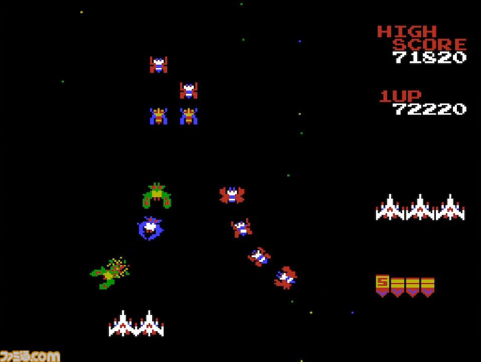 ファミコン版『ギャラガ』40周年。捕虜の自機を救出してパワーアップする“デュアルファイター”がカッコいい、ロングヒットした80年代シューティングの家庭用移植作【今日は何の日？】