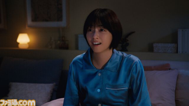 PS5『モンハンワイルズ』西野七瀬、レウス頭装備を被り夢でイャンクックを数え朝食にこんがり肉を食べる。新CMや辻本Pとの対談動画が本日（2/13）公開