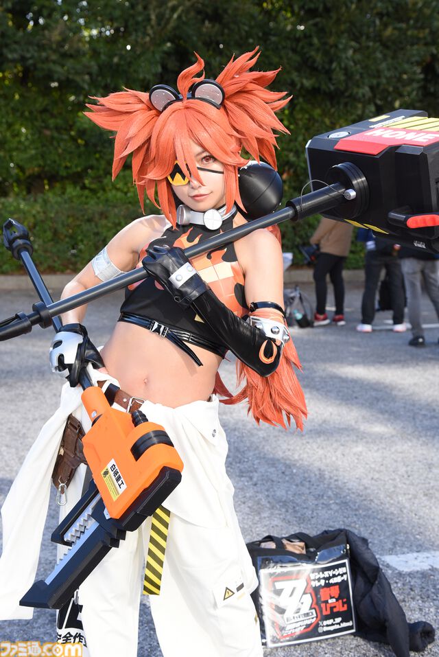 【コスプレ】『スト6』実装直後の不知火舞や『ドラクエ3リメイク』賢者、商人、遊び人も。『NIKKE』レッドシューズに『ベヨネッタ』もすてきな“ワンフェス2025[冬]”リポート