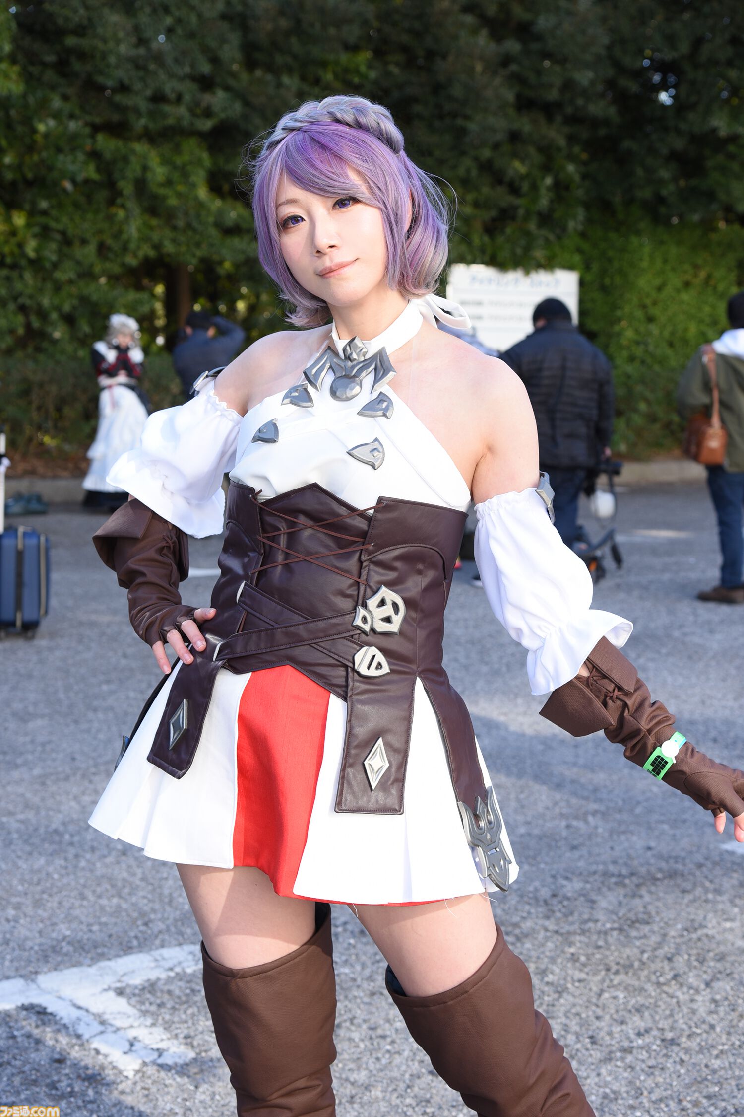 【コスプレ】『スト6』実装直後の不知火舞や『ドラクエ3リメイク』賢者、商人、遊び人も。『NIKKE』レッドシューズに『ベヨネッタ』もすてきな“ワンフェス2025[冬]”リポート