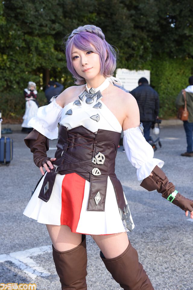 【コスプレ】『スト6』実装直後の不知火舞や『ドラクエ3リメイク』賢者、商人、遊び人も。『NIKKE』レッドシューズに『ベヨネッタ』もすてきな“ワンフェス2025[冬]”リポート