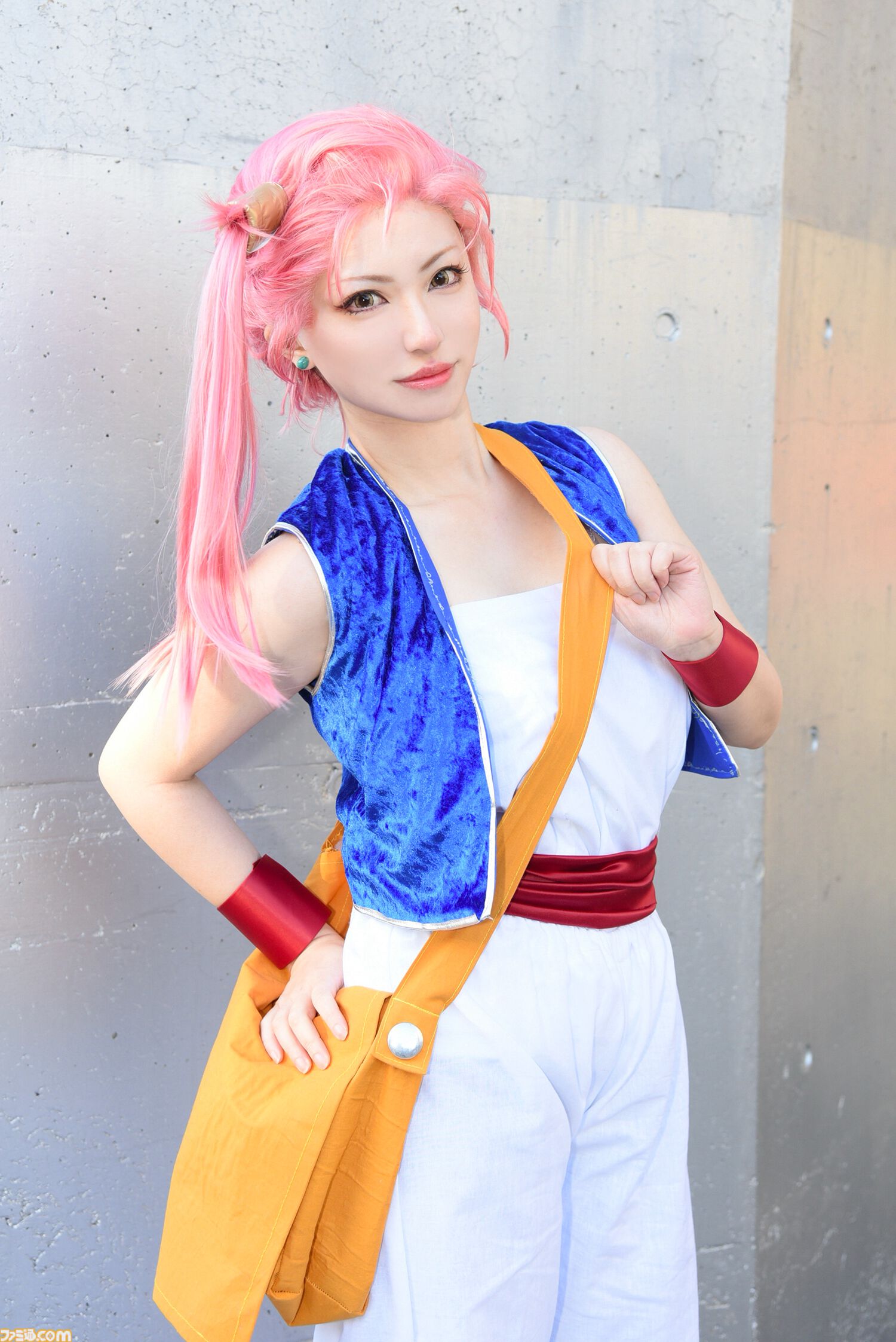 【コスプレ】『スト6』実装直後の不知火舞や『ドラクエ3リメイク』賢者、商人、遊び人も。『NIKKE』レッドシューズに『ベヨネッタ』もすてきな“ワンフェス2025[冬]”リポート