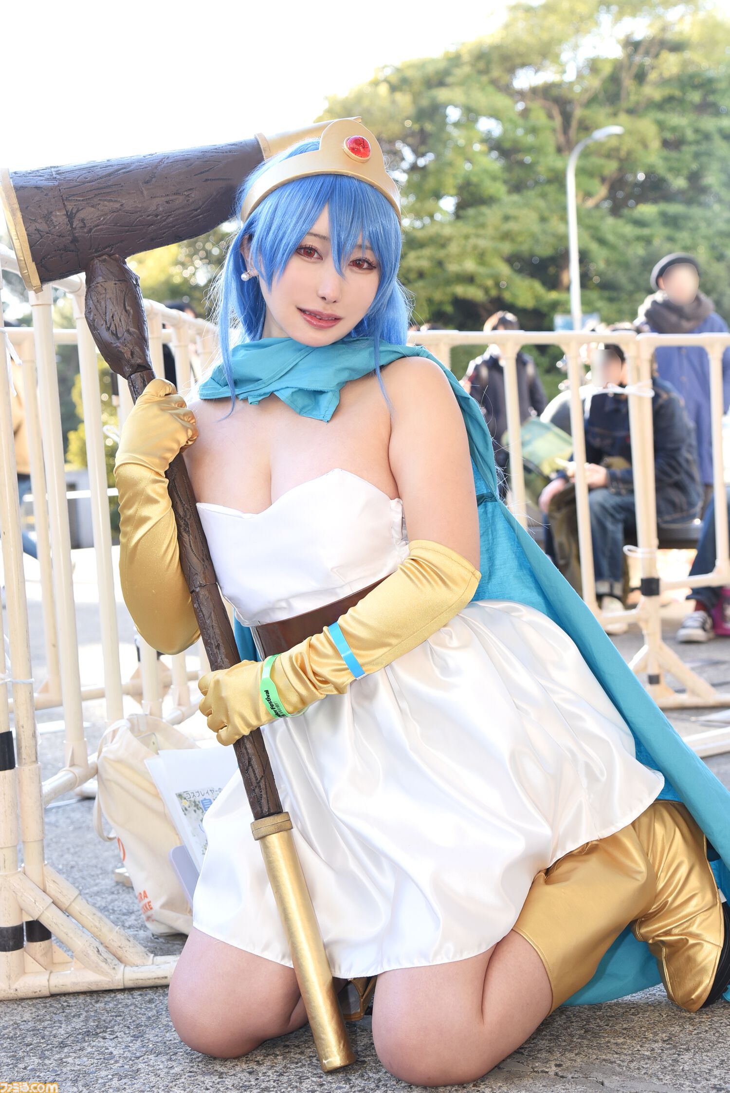 【コスプレ】『スト6』実装直後の不知火舞や『ドラクエ3リメイク』賢者、商人、遊び人も。『NIKKE』レッドシューズに『ベヨネッタ』もすてきな“ワンフェス2025[冬]”リポート
